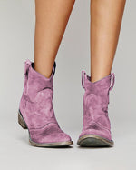 Riviera Coast Comfortable low-heeled boots