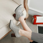 Hochhackige Schnür-Brogues