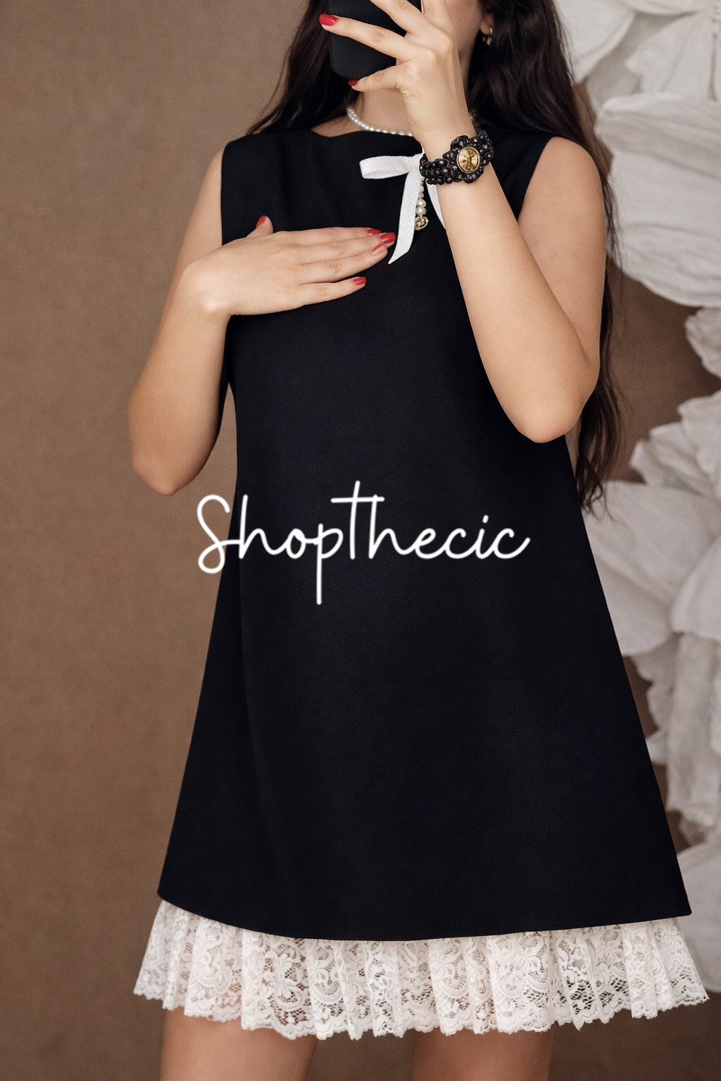 Color-blocked lace trim hem sleeveless dress