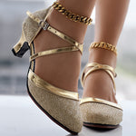 D‘Orsay-Schuhe mit überkreuzten Schnallenriemen, klobigen mittelhohen Absätzen und Glitzer