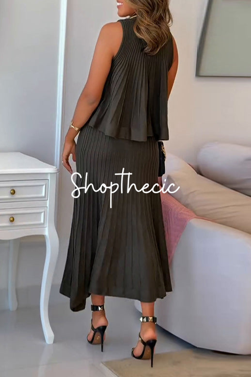 Army green sleeveless loose pleated top and skirt two-piece set