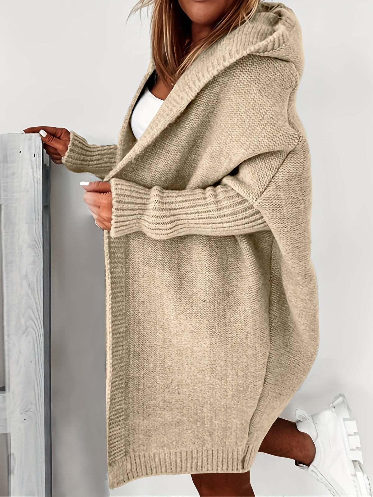 Übergroße Strickjacke mit Kapuze