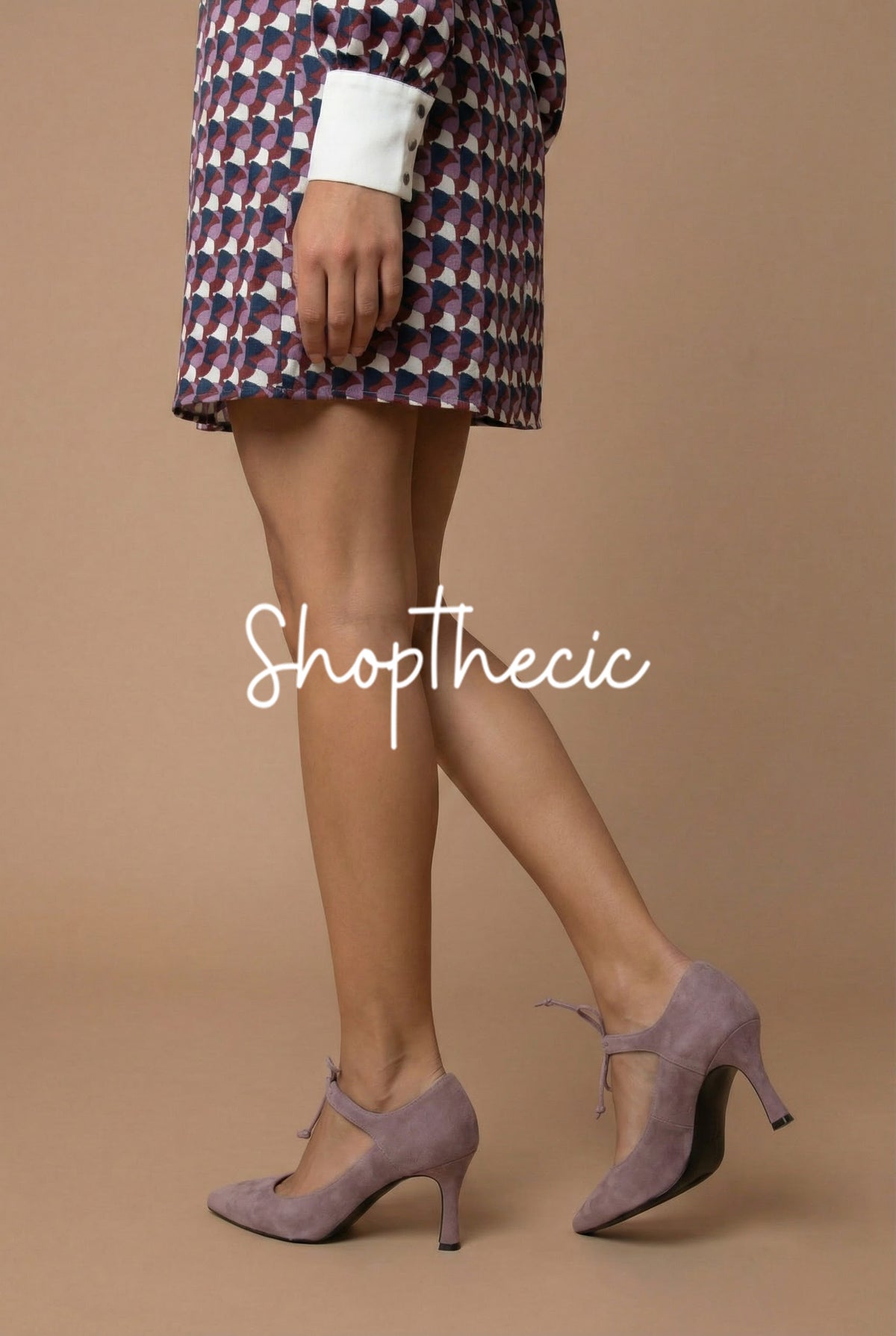 Scarpe con tacco a spillo a punta, con cinturini viola lavanda