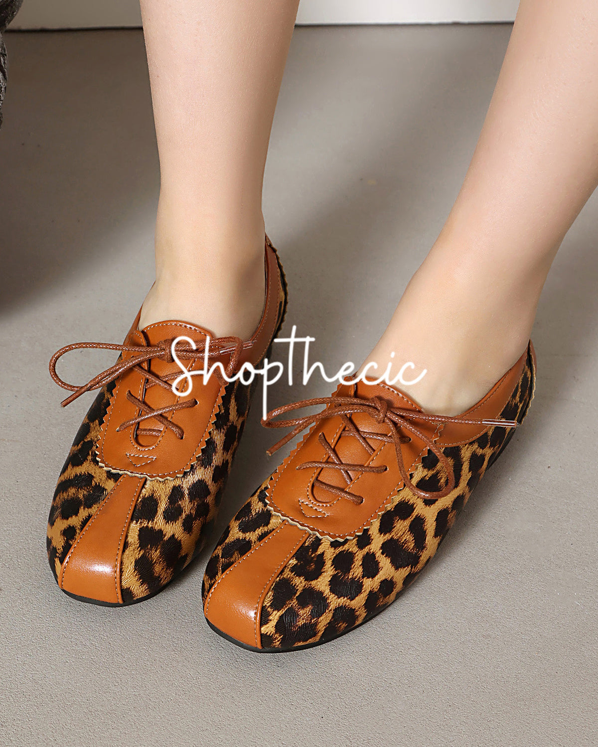 Retro leopard lace-up round toe low-heeled loafers