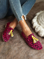 Lässige Slipper mit Leopardenmuster, Farbblock-Design und Fransenbesatz