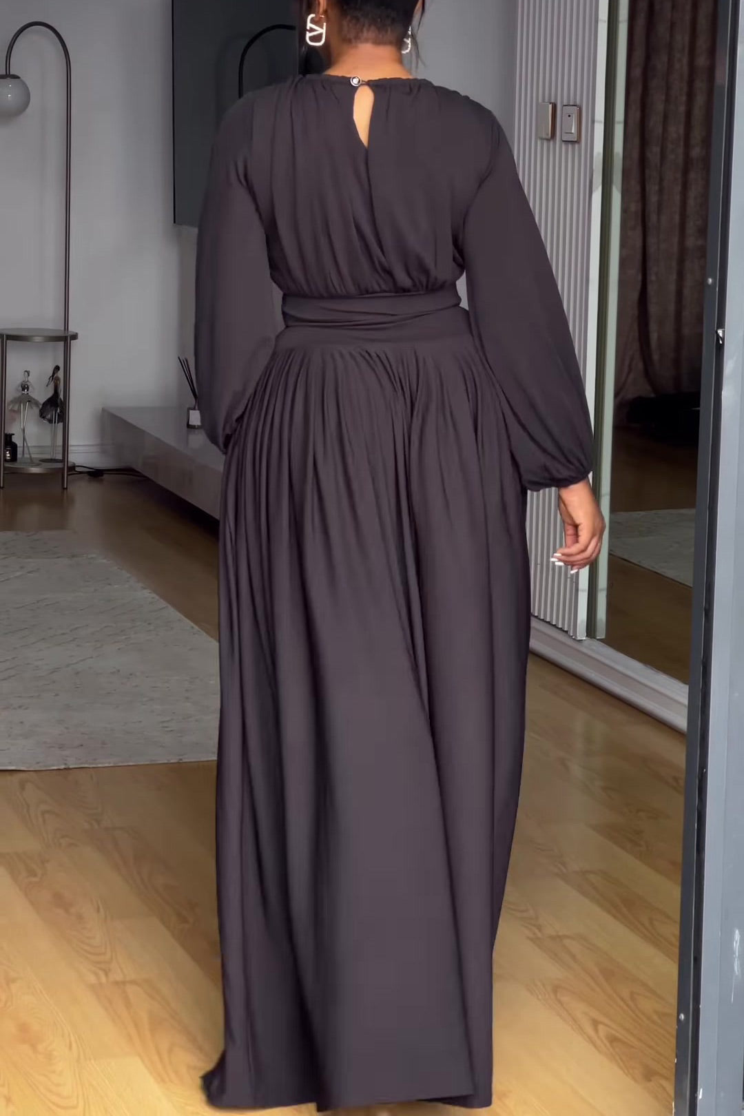 Round neck long-sleeved top elastic waist pleated skirt two-piece set