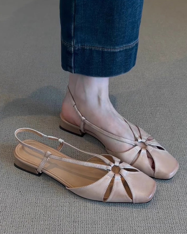 Baggy-Sandalen mit niedrigem Absatz im Retro-Stil aus durchbrochenem Schaffell