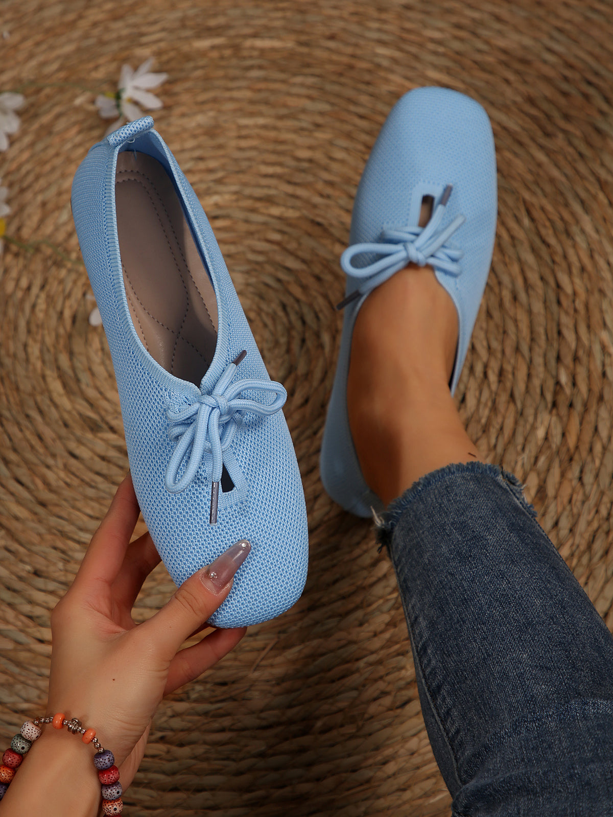 Mesh breathable round toe lace-up flat shoes