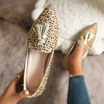 Pointed-toe Fringe Leopard Contrast Mules