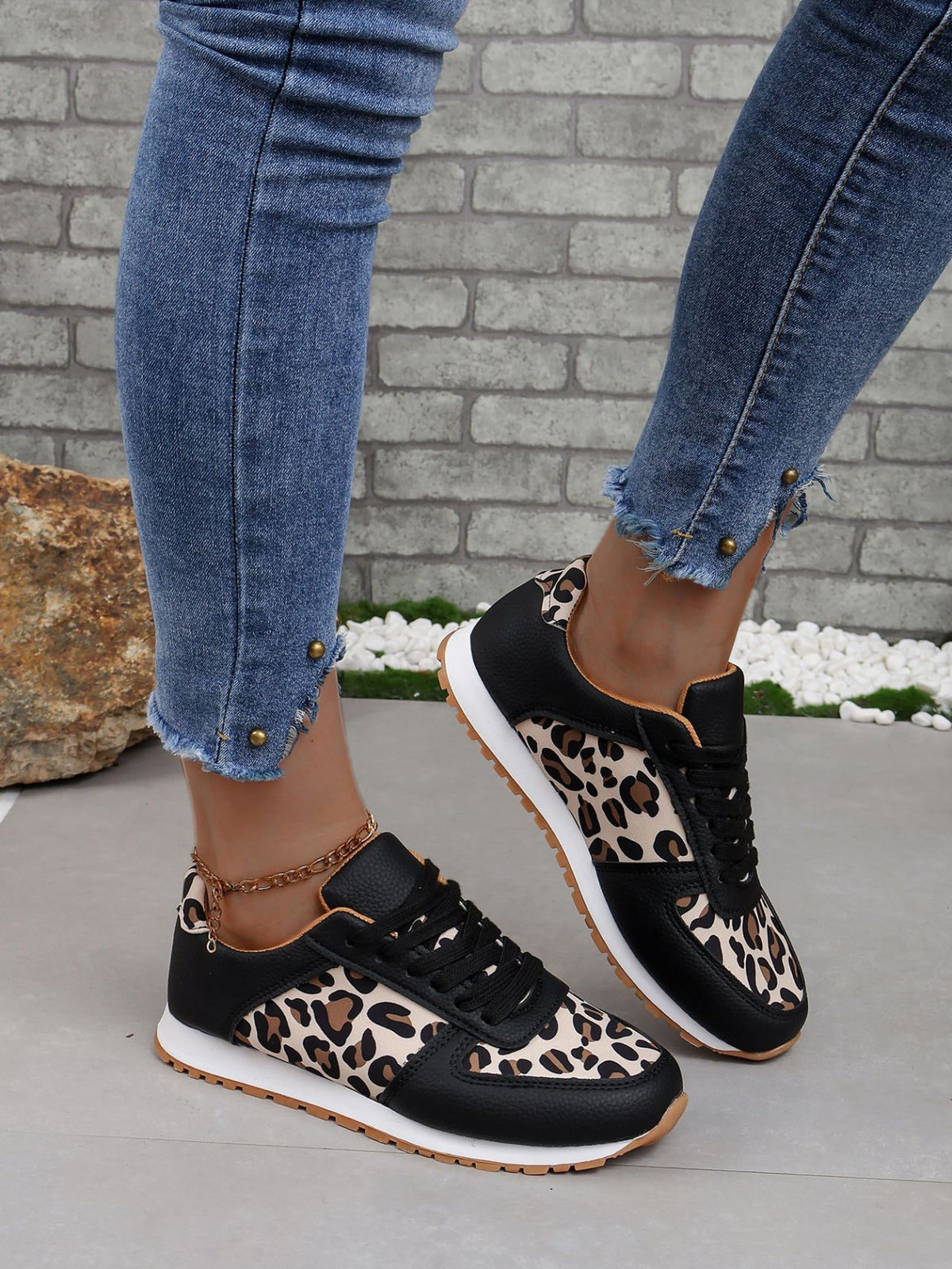 Lace-Up flat shoes with TPR Sole All-Season Leopard Print sneakers