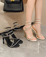 Sandales à talons aiguilles élégantes avec strass