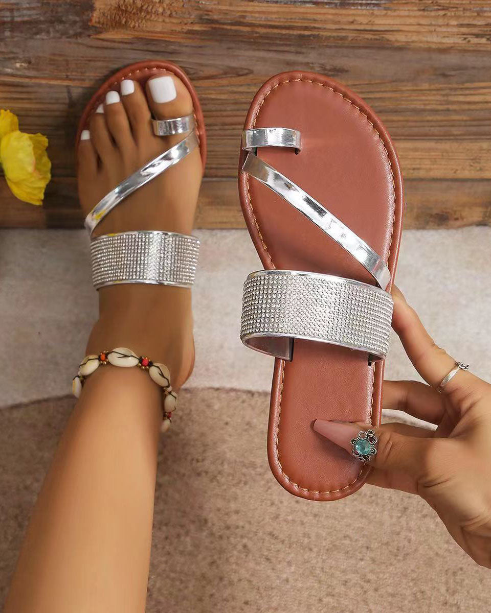 Causal Chaussons plats incrustés de diamants