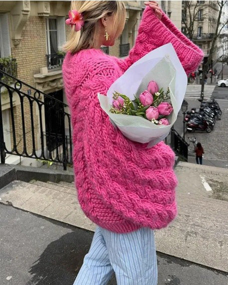 Golden RhineRound neck bell sleeve knitted loose sweater