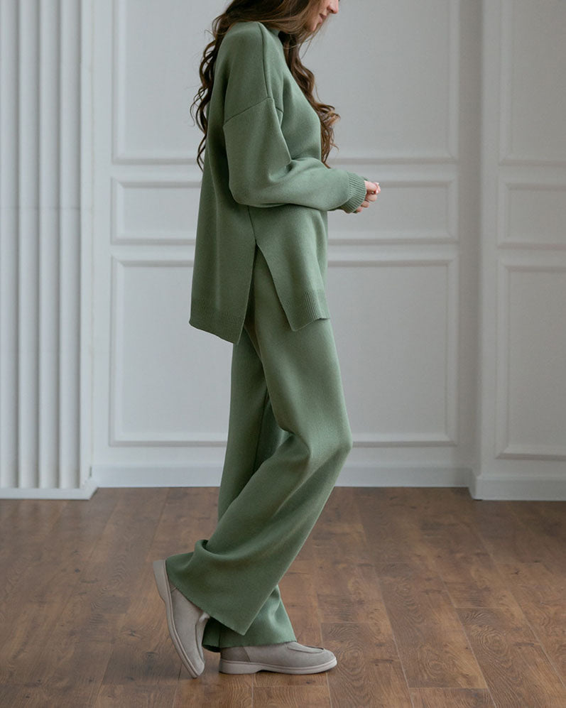 Einfarbiges Strickpullover-Set mit Rollkragen und Schlitz