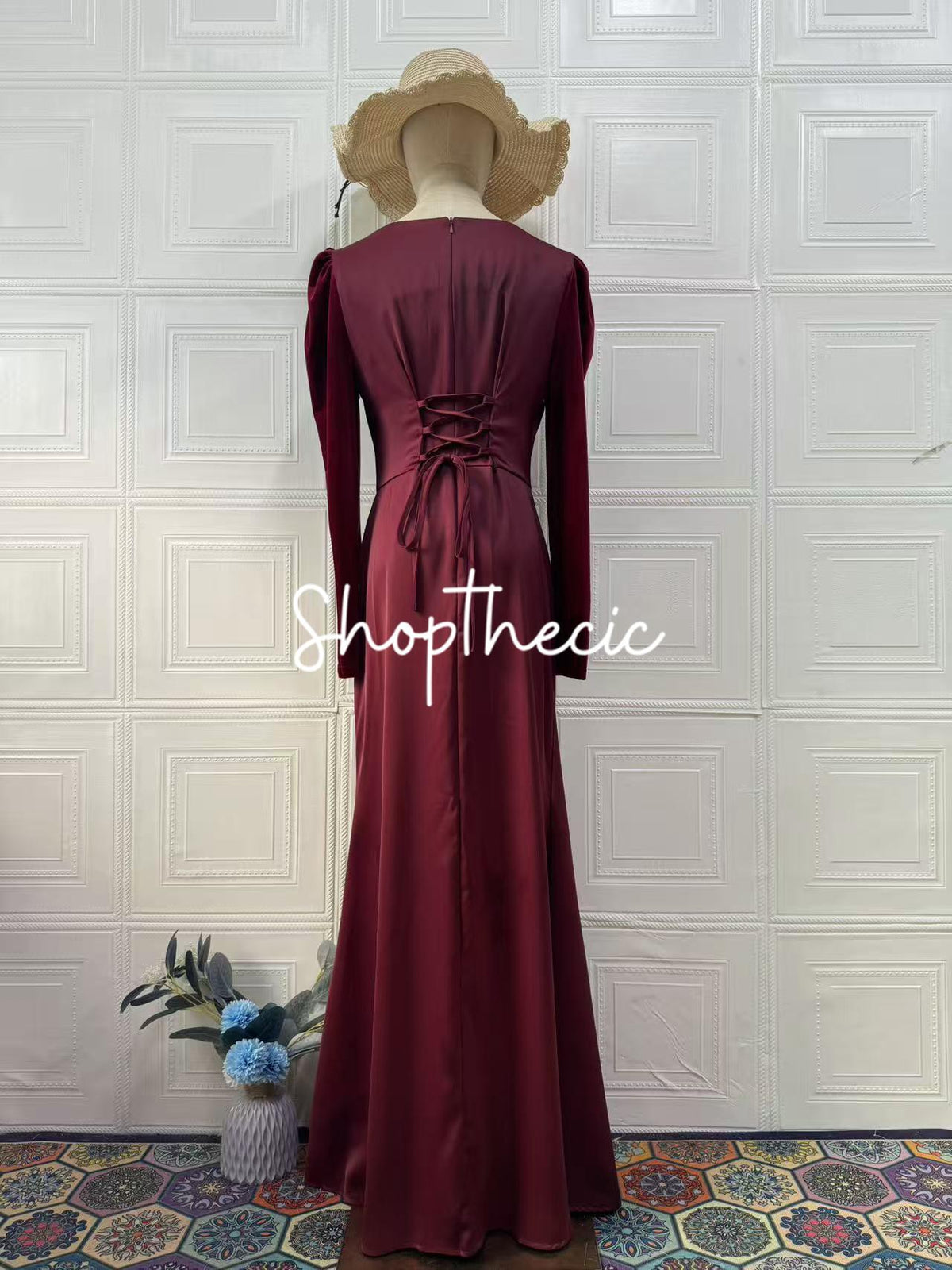 Abito da sera retrò in velluto e raso patchwork