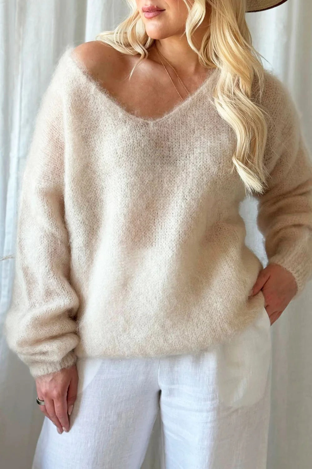 Misty Morning soft V-neck long-sleeved sweater