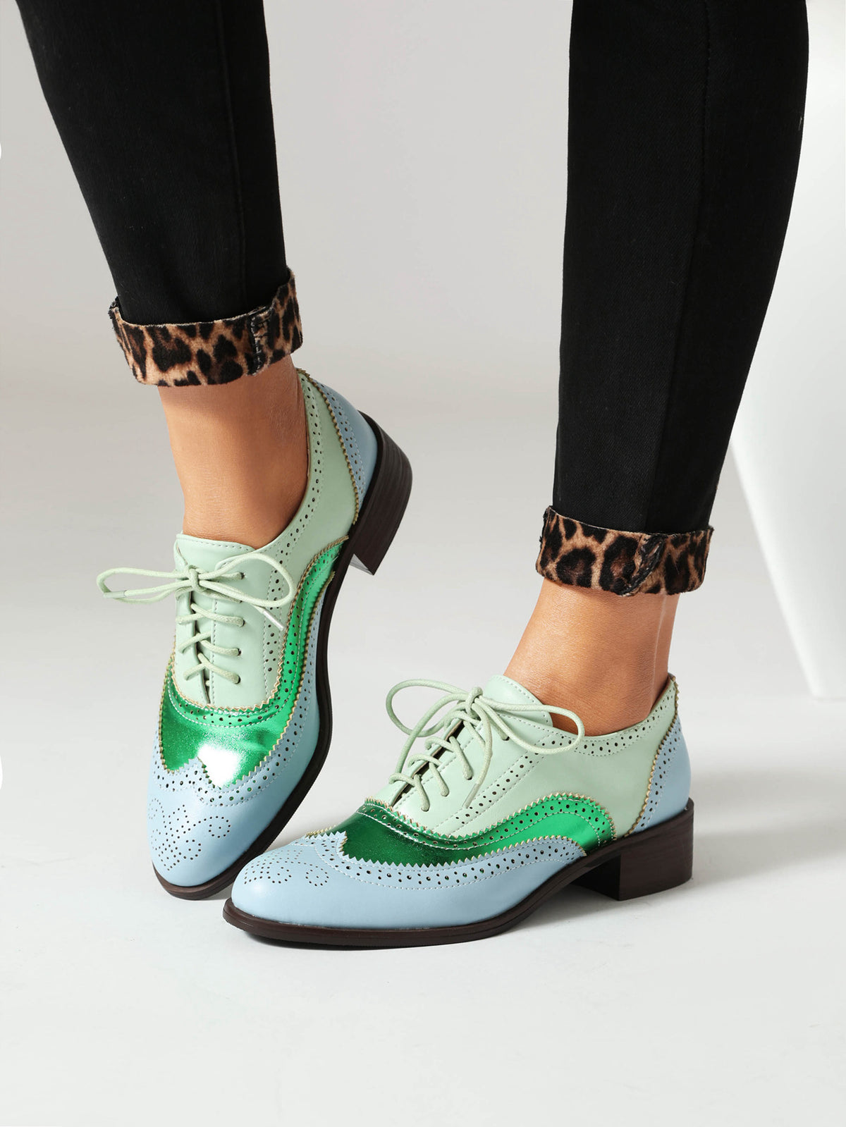 Retro British color-blocked lace-up brogues