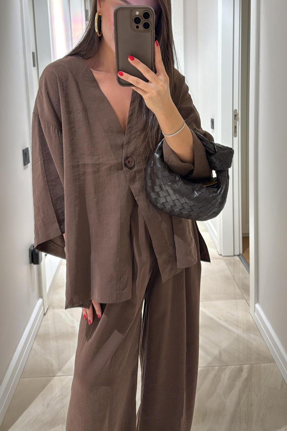 V-neck one-button loose long-sleeved top and high-waisted trousers two-piece set