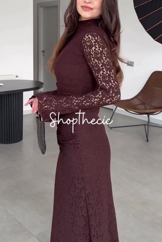 Opulenza misurata Abito da sera aderente con maniche lunghe e bordi in pizzo