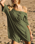 Mid-sleeve solid color Backless loose Romper