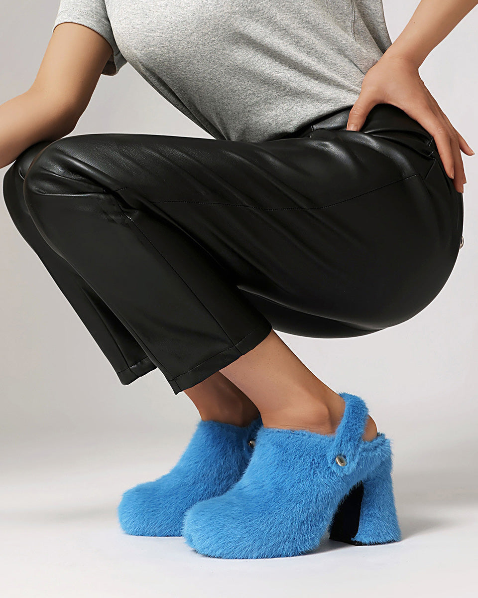 Chunky heeled platform furry shoes