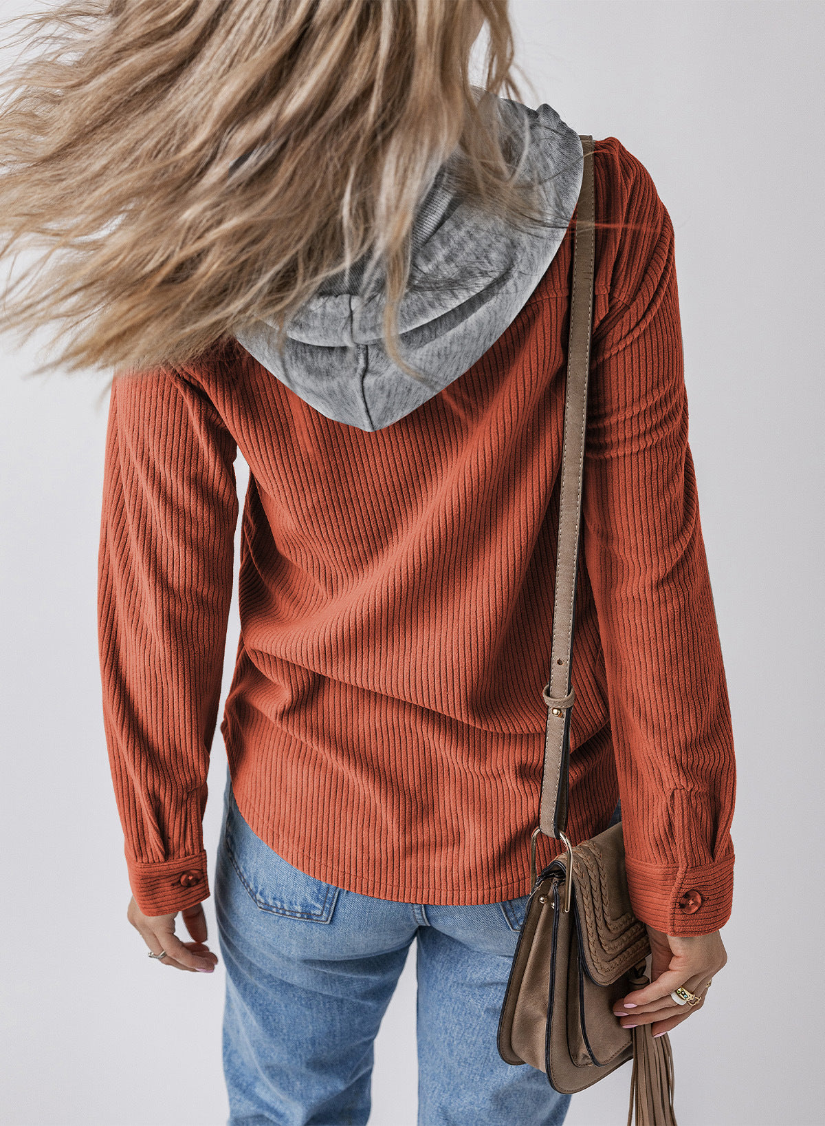 Cordjacke mit Revers und Knopf