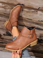 Classic Side Zipper Metal Buckle Chelsea Boots