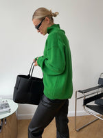 Loose-fitting turtleneck simple solid color pullover sweater