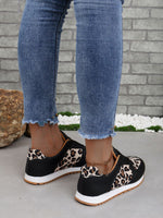 Lightweight Comfortable Leopard Print Casual Sneakers