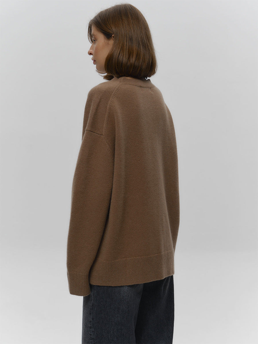 Loose and simple pullover solid color knitted sweater