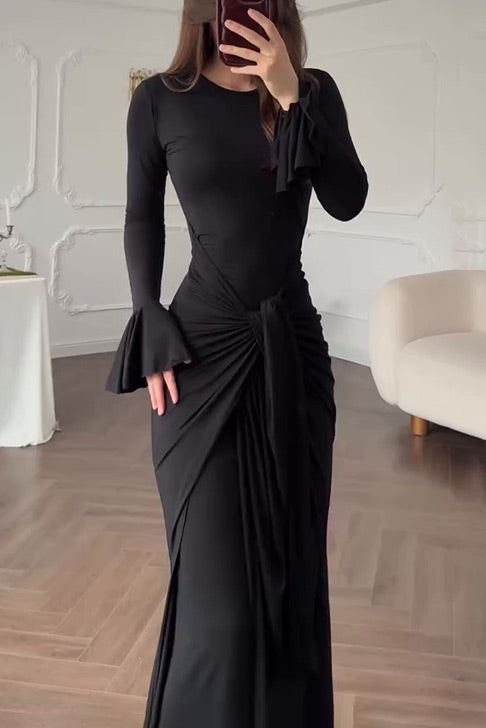 Long-sleeved round neck pleated hip slim Maxi dress