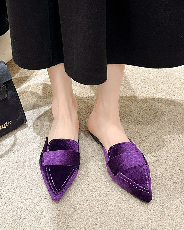 Pantoufles mules à bout pointu en daim