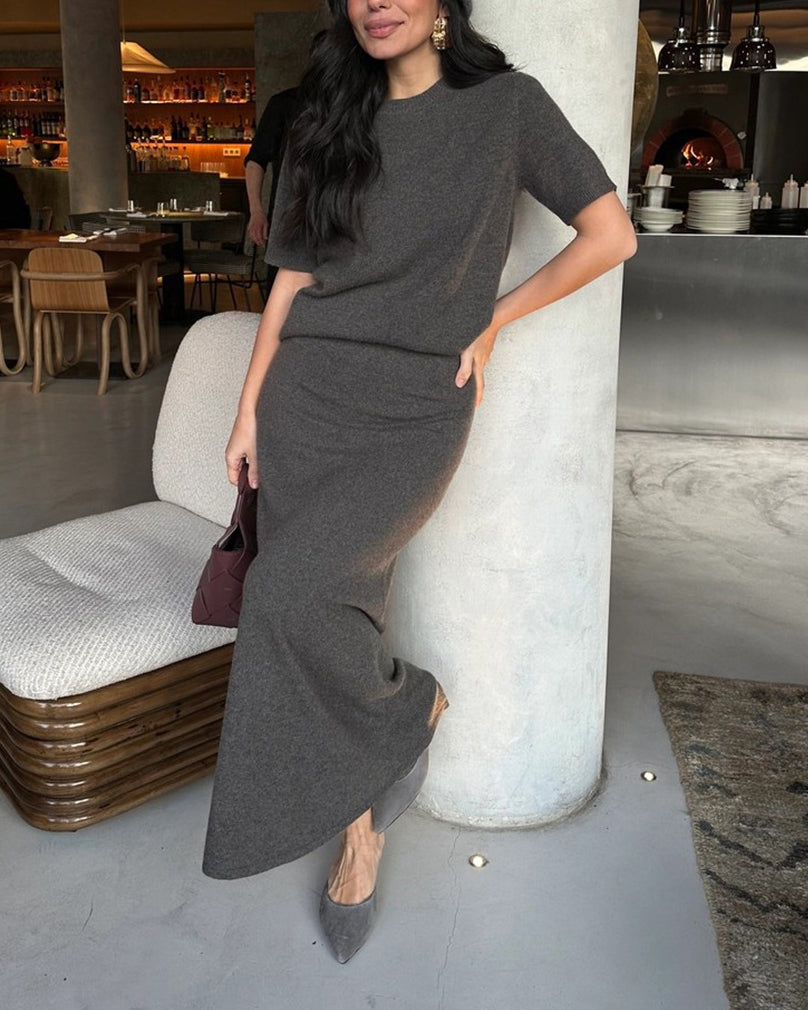 Commuting simple knitted short-sleeved skirt suit