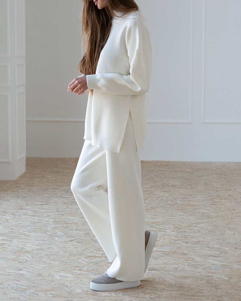 Einfarbiges Strickpullover-Set mit Rollkragen und Schlitz