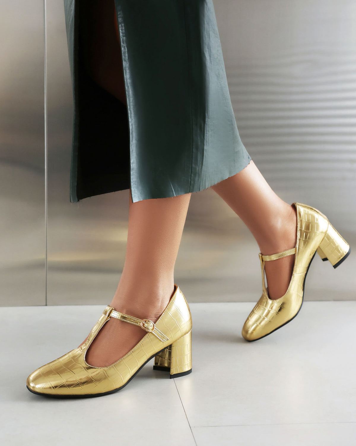 T-strap Chunky Heel Square-toe Mary Jane Shoes