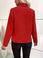 Einfarbige, kurze Jacke mit Waffelstrickkragen und langen Ärmeln