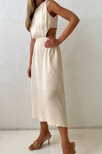 Ärmelloses Kleid mit einem Knopfverschluss auf der Rückseite