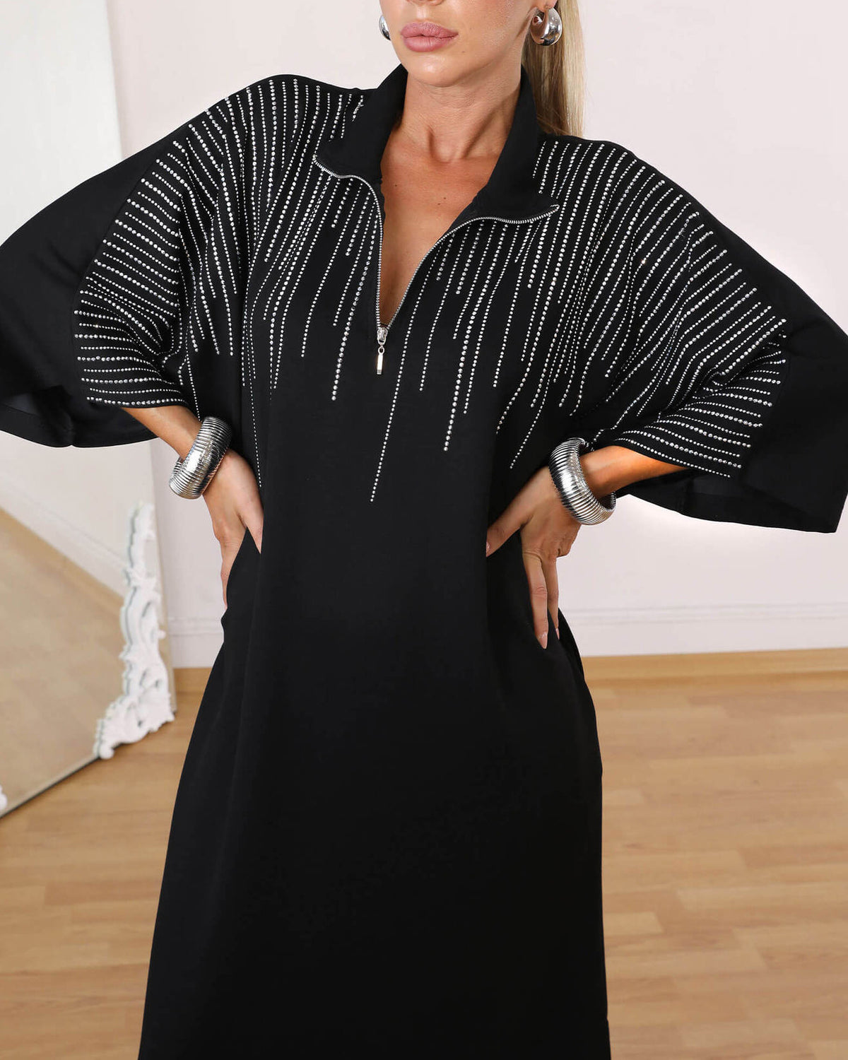 Rhinestone three-quarter sleeves loose-fitting stand-up collar slit dress