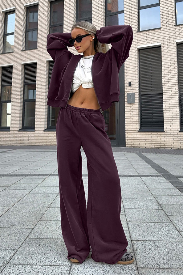 Cotswolds Lane Hooded sweatshirt and loose sweatpants two-piece set