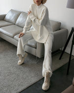 Einfarbiges Strickpullover-Set mit Rollkragen und Schlitz