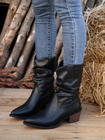 Bottines noires mi-mollet plissées à talon épais