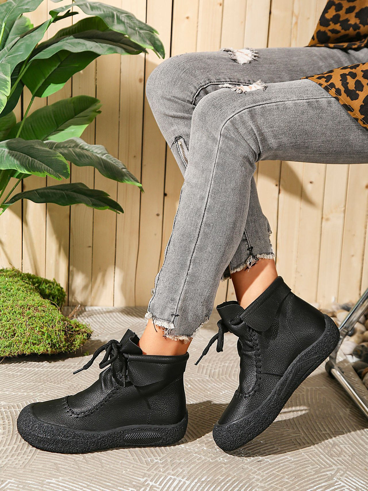 Autumn Sigh Retro Platform Lace-up Ankle Boots