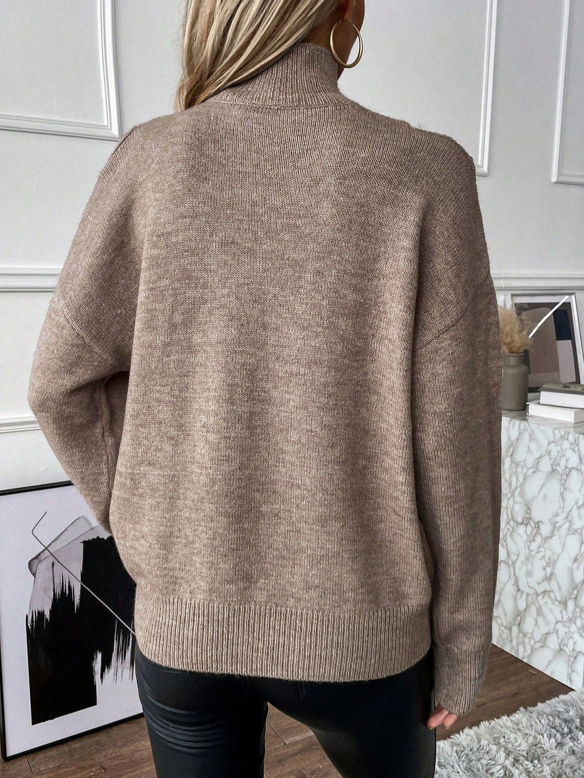 Solid color loose off-the-shoulder long-sleeved turtleneck sweater