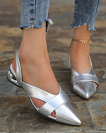 Silberfarbene Sandalen mit spitzer Spitze und klobigem, niedrigem Absatz