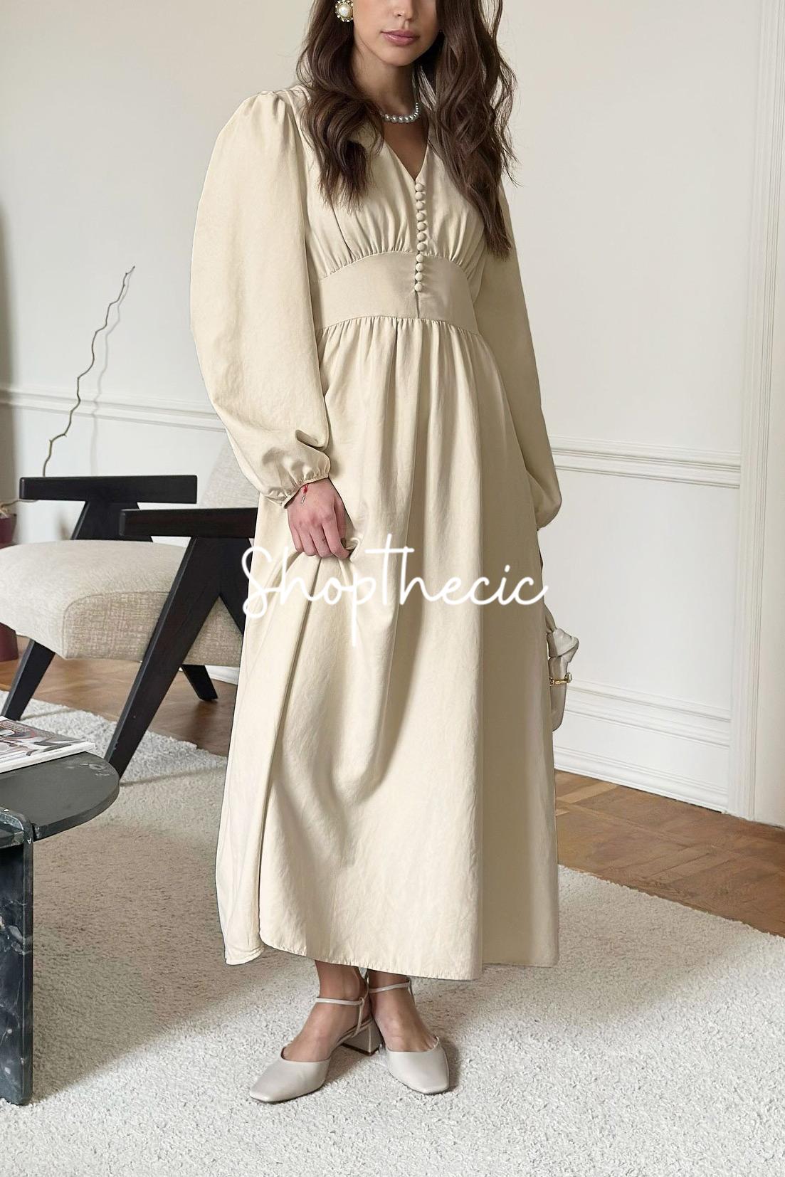 Elegante abito da sera a trapezio con scollo a V