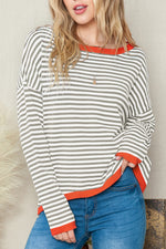 Pull à épaules tombantes à rayures contrastées