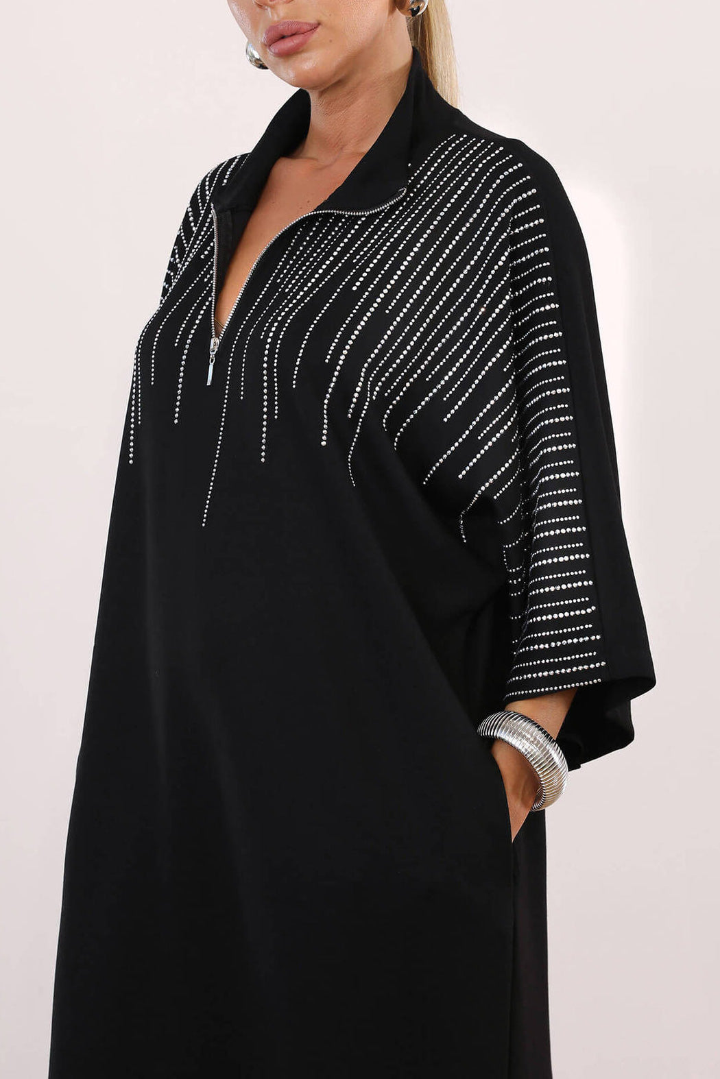 Rhinestone three-quarter sleeves loose-fitting stand-up collar slit dress