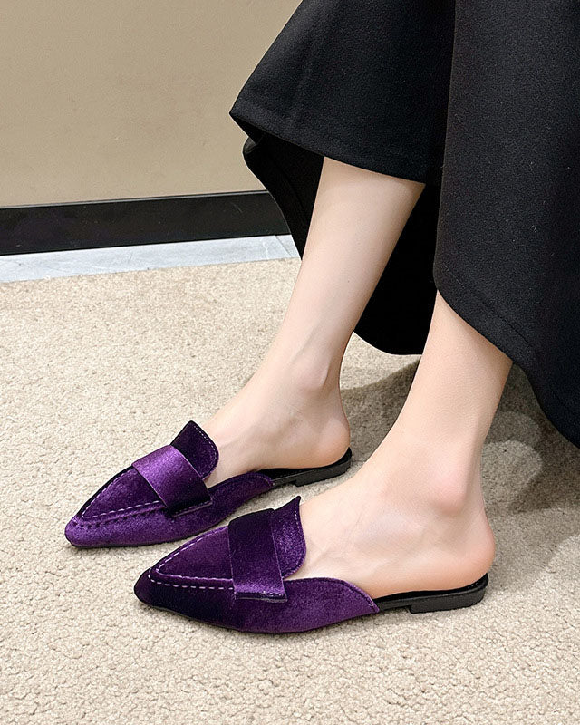 Pantoufles mules à bout pointu en daim