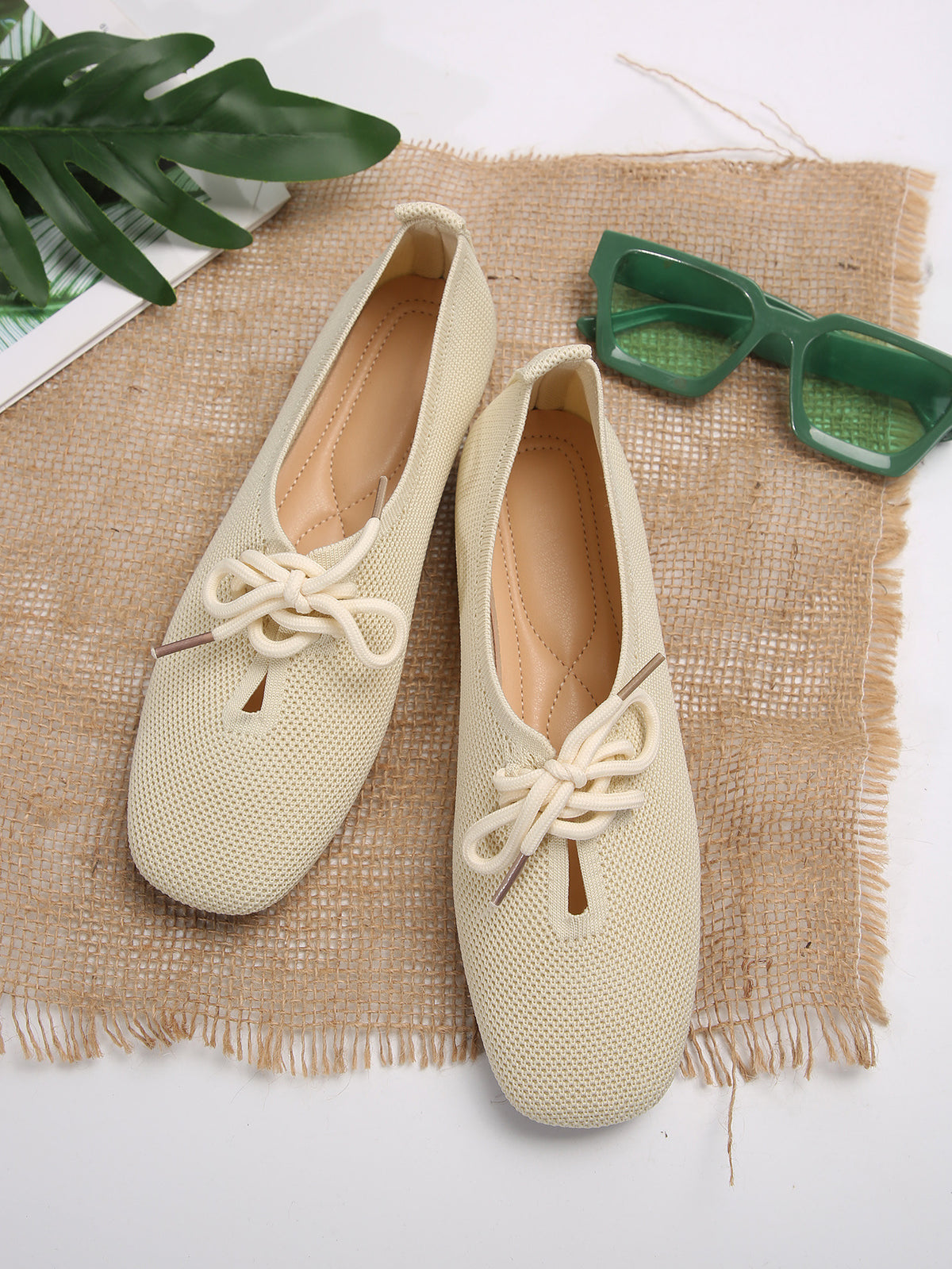 Mesh breathable round toe lace-up flat shoes