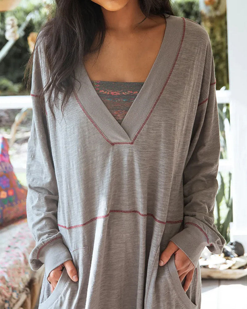 Jumpsuit mit V-Ausschnitt, breitem Revers und tiefem Schritt